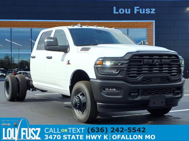 2025 RAM Ram 3500 Chassis Cab RAM 3500 TRADESMAN CREW CAB CHASSIS 4X4 60 CA
