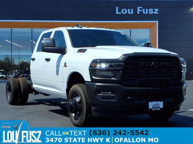 2025 RAM Ram 3500 Chassis Cab RAM 3500 TRADESMAN CREW CAB CHASSIS 4X4 60 CA