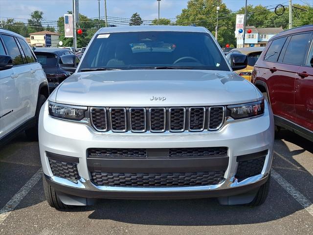 2025 Jeep Grand Cherokee GRAND CHEROKEE L LAREDO X 4X4