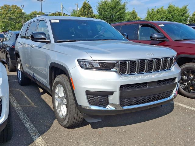 2025 Jeep Grand Cherokee GRAND CHEROKEE L LAREDO X 4X4