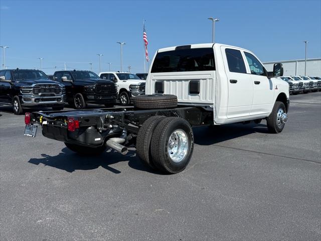 2025 RAM Ram 3500 Chassis Cab RAM 3500 TRADESMAN CREW CAB CHASSIS 4X4 60 CA 2025 RAM Ram 3500 Chassis Cab RAM 3500 TRADESMAN CREW CAB CHASSIS 4X4 60 CA