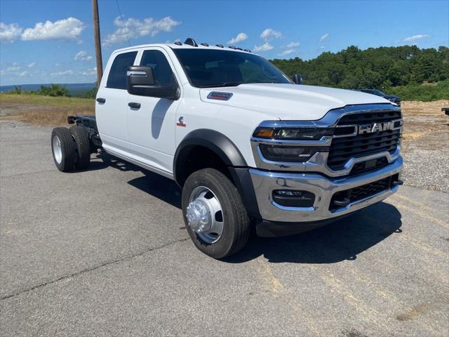 2025 RAM Ram 5500 Chassis Cab RAM 5500 TRADESMAN CHASSIS CREW CAB 4X4 60 CA