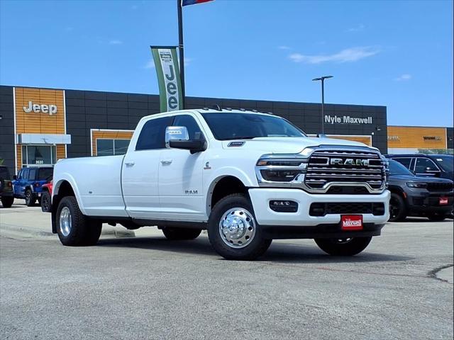 2025 RAM Ram 3500 RAM 3500 LIMITED LONGHORN CREW CAB 4X4 8 BOX
