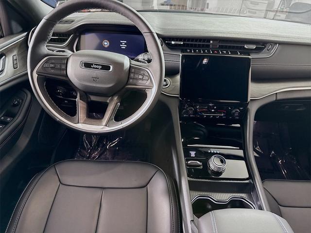 2025 Jeep Grand Cherokee GRAND CHEROKEE L LIMITED 4X4 2025 Jeep Grand Cherokee GRAND CHEROKEE L LIMITED 4X4