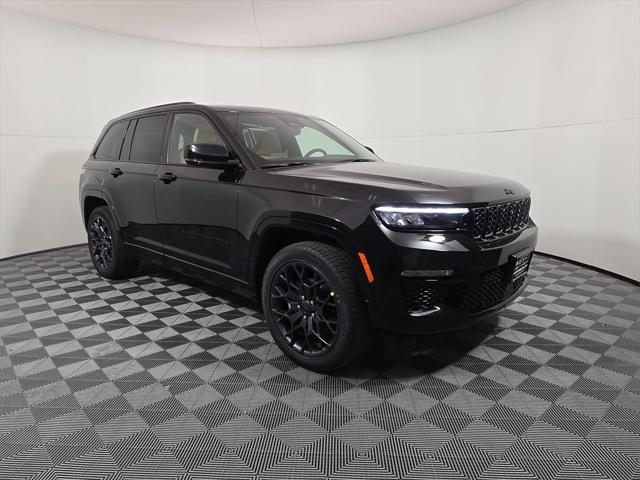 2025 Jeep Grand Cherokee GRAND CHEROKEE SUMMIT 4X4
