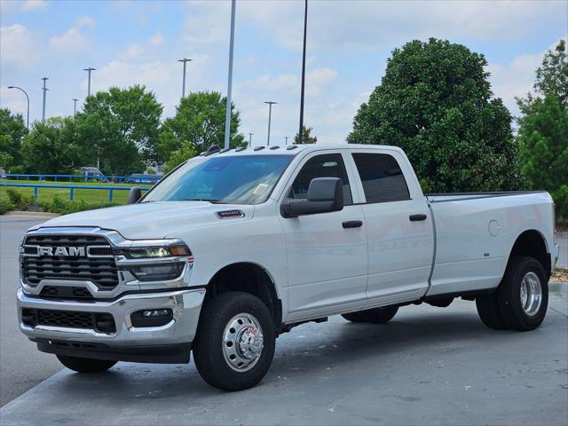 2025 RAM Ram 3500 RAM 3500 TRADESMAN CREW CAB 4X4 8 BOX