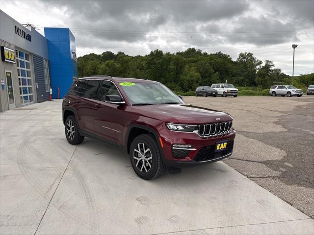 2025 Jeep Grand Cherokee GRAND CHEROKEE LIMITED 4X4