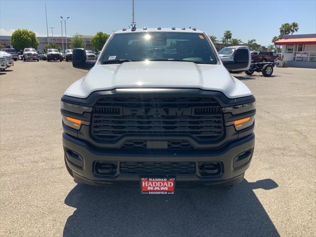 2025 RAM Ram 3500 Chassis Cab RAM 3500 TRADESMAN CREW CAB CHASSIS 4X2 60 CA