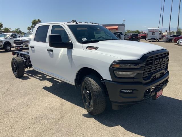 2025 RAM Ram 3500 Chassis Cab RAM 3500 TRADESMAN CREW CAB CHASSIS 4X2 60 CA