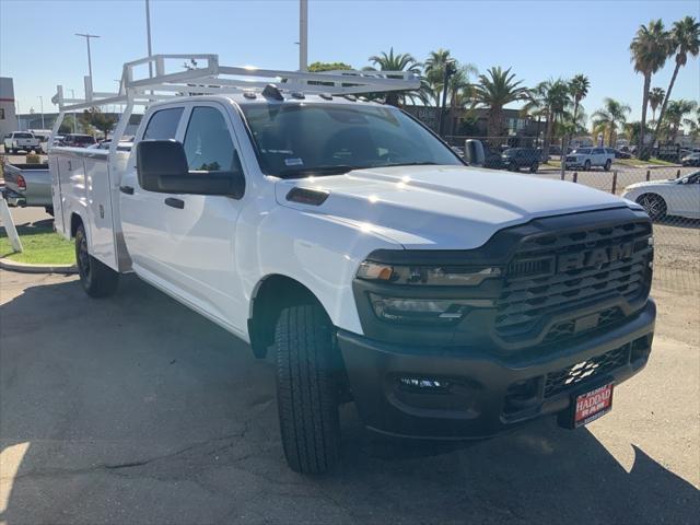 2025 RAM Ram 3500 Chassis Cab RAM 3500 TRADESMAN CREW CAB CHASSIS 4X2 60 CA