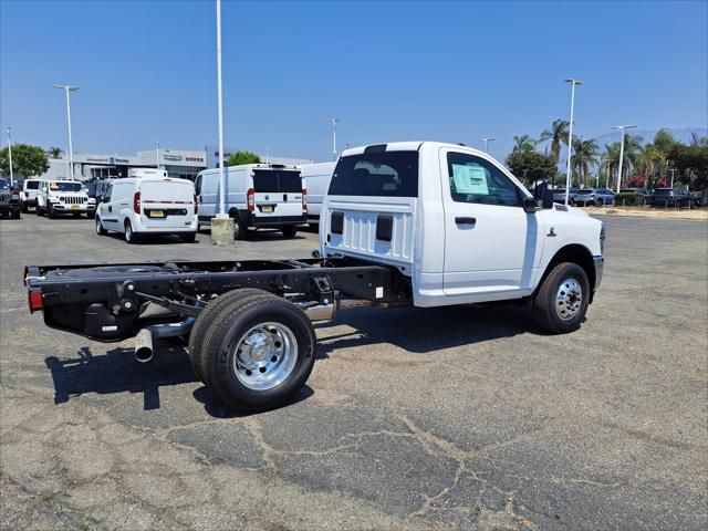 2025 RAM Ram 3500 Chassis Cab RAM 3500 TRADESMAN CHASSIS REGULAR CAB 4X2 60 CA 2025 RAM Ram 3500 Chassis Cab RAM 3500 TRADESMAN CHASSIS REGULAR CAB 4X2 60 CA
