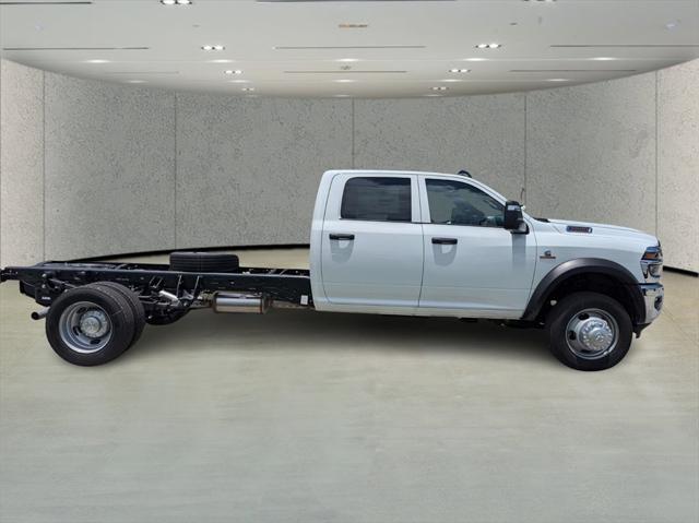 2025 RAM Ram 5500 Chassis Cab RAM 5500 TRADESMAN CHASSIS CREW CAB 4X4 84 CA