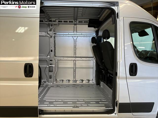 2025 RAM Ram ProMaster RAM PROMASTER 1500 SLT CARGO VAN HIGH ROOF 136 WB