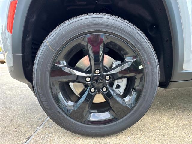2025 Jeep Grand Cherokee GRAND CHEROKEE L ALTITUDE X 4X2