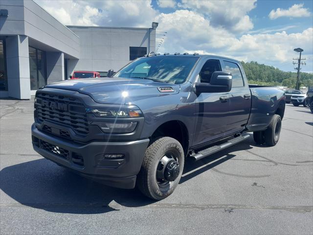 2025 Ram 3500 Tradesman Crew Cab 4x4 8' Box for sale in Eynon, PA