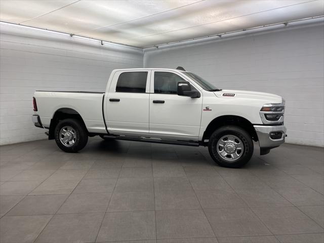 2025 RAM Ram 2500 RAM 2500 TRADESMAN CREW CAB 4X4 64 BOX