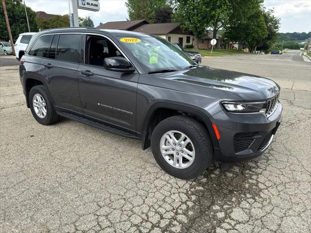 2022 Jeep Grand Cherokee Laredo 4x4