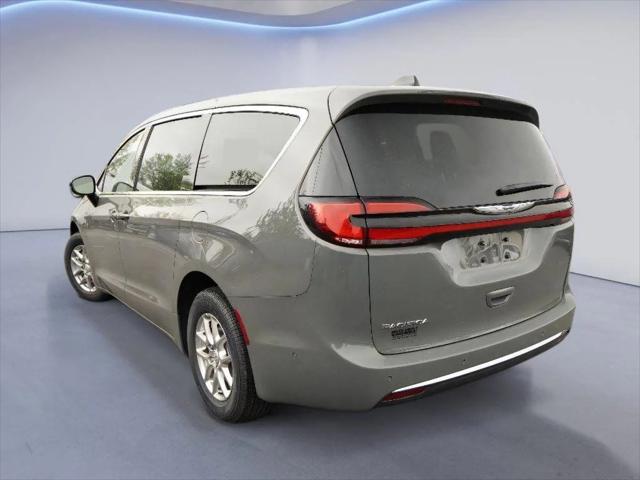 2025 Chrysler Pacifica PACIFICA SELECT