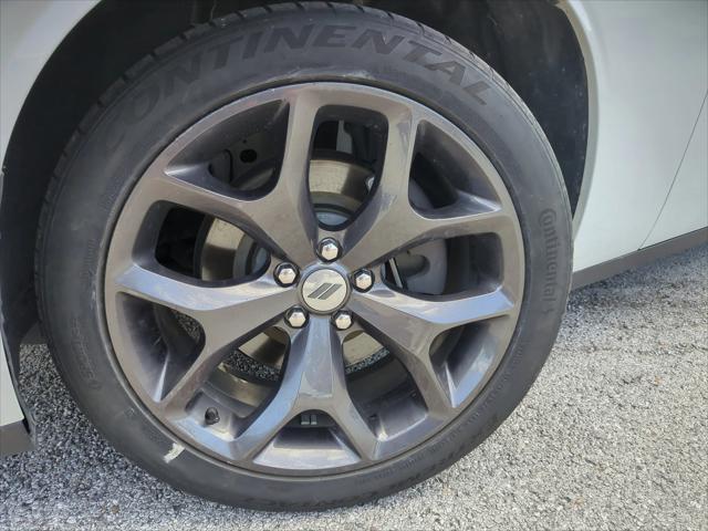 2018 Dodge Challenger SXT Plus