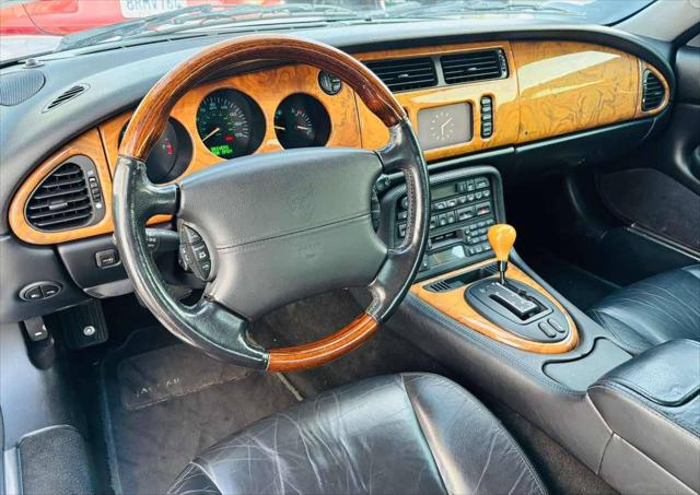 2001 Jaguar XK8 Standard