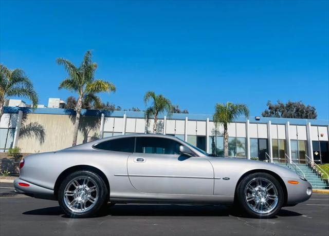 2001 Jaguar XK8 Standard