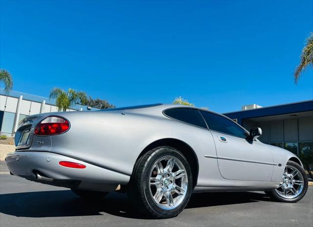 2001 Jaguar XK8 Standard
