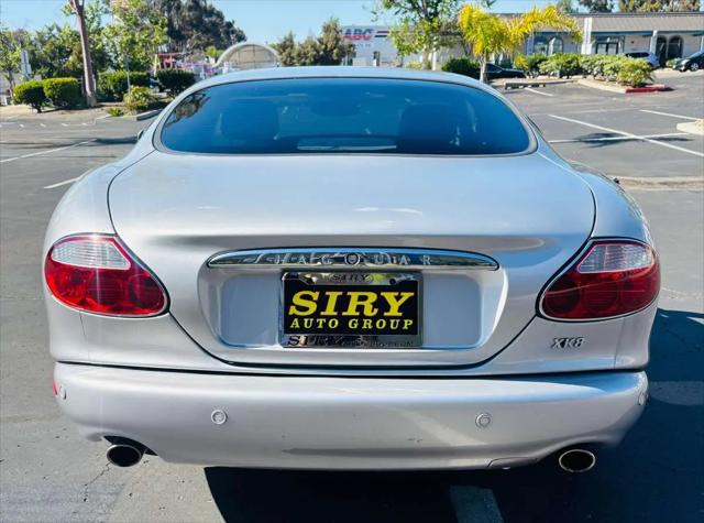 2001 Jaguar XK8 Standard