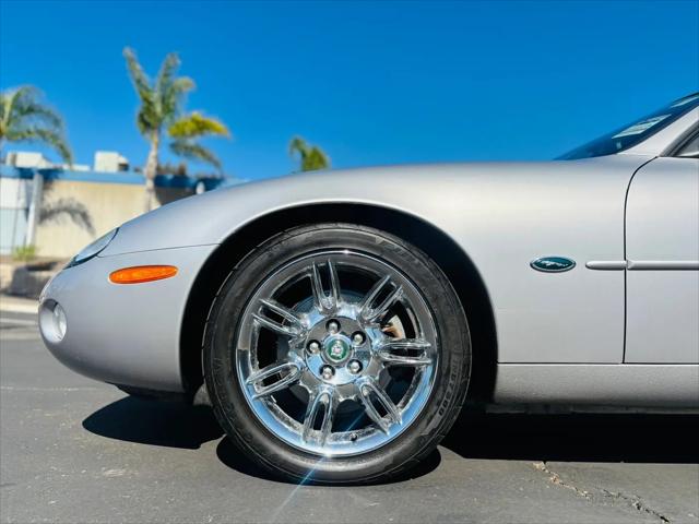 2001 Jaguar XK8 Standard