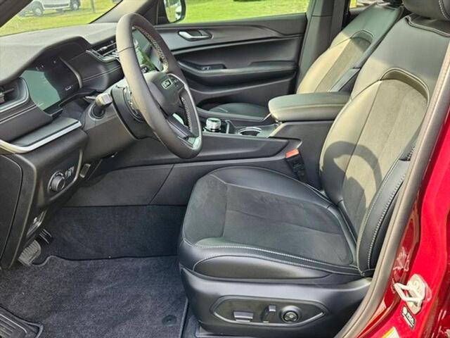 2025 Jeep Grand Cherokee GRAND CHEROKEE L ALTITUDE 4X2