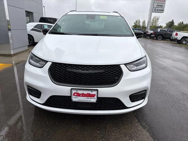 2024 Chrysler Pacifica Limited AWD