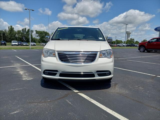 2012 Chrysler Town and Country Touring-L