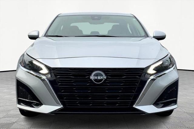 2023 Nissan Altima SV FWD