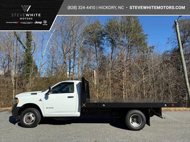 2022 RAM 3500 Chassis Tradesman/SLT