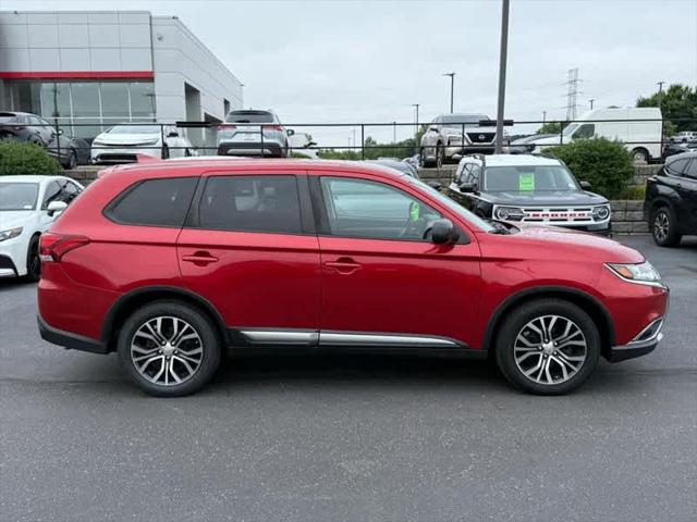 2017 Mitsubishi Outlander ES