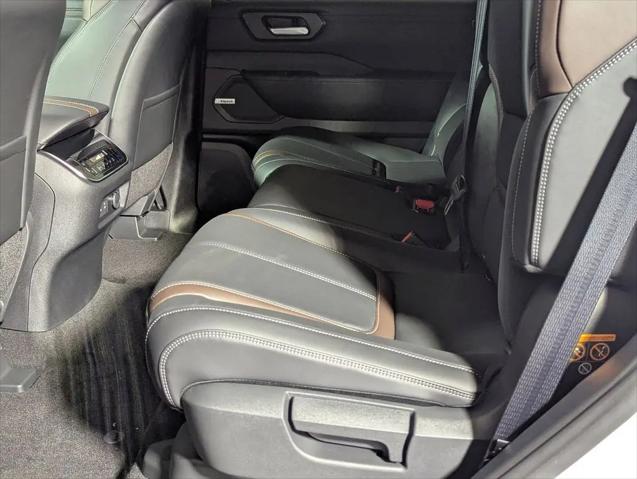 2025 Nissan Armada SL 4WD