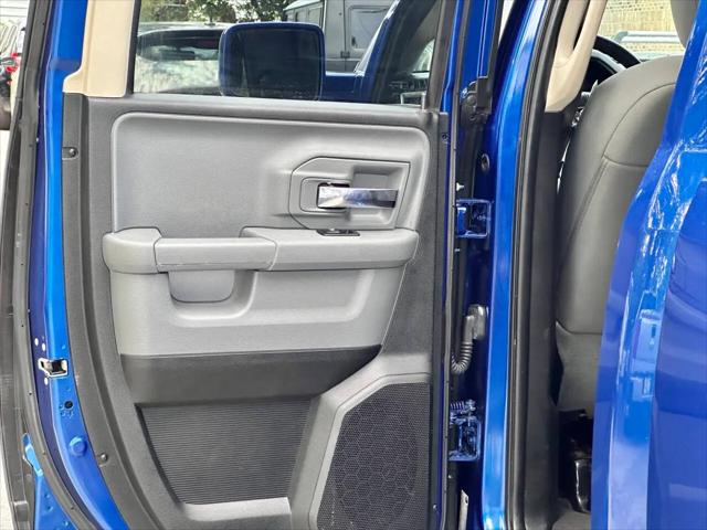 2018 Ram 1500 SLT Quad Cab 4x2 64 Box