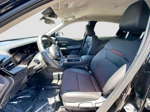 2025 Nissan Kicks SR FWD