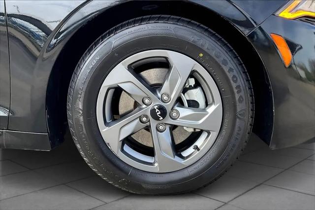2023 Kia K5 LXS