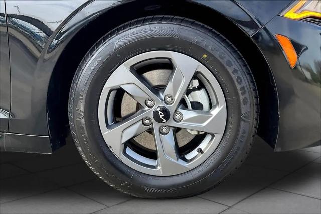 2023 Kia K5 LXS
