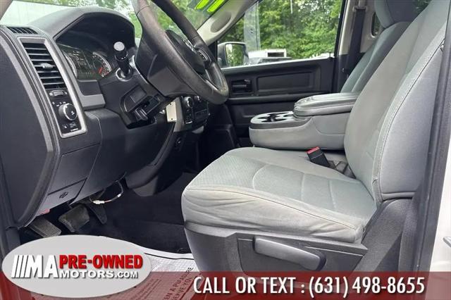 2017 Ram 1500 Express Quad Cab 4x4 6'4" Box