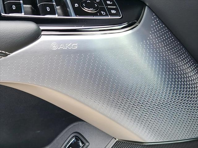 2025 Cadillac iQ Sport w/1SK