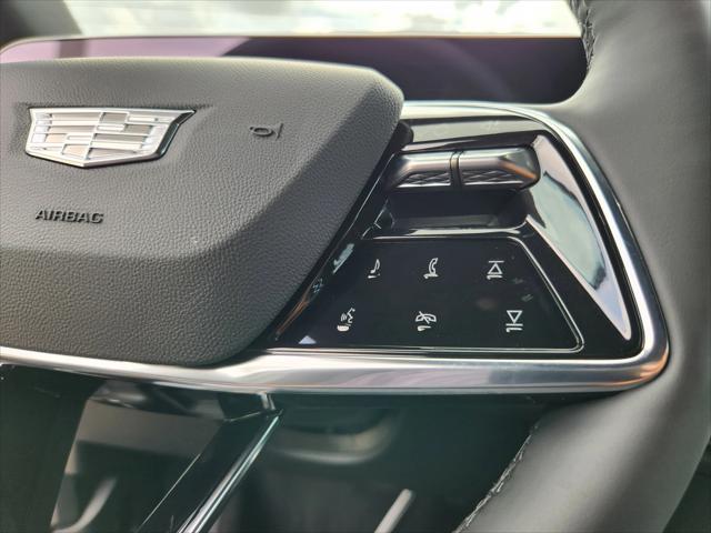 2025 Cadillac iQ Sport w/1SK