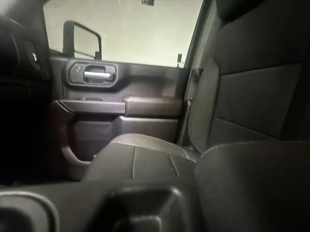 2022 GMC Sierra 2500HD 4WD Crew Cab Standard Bed Pro