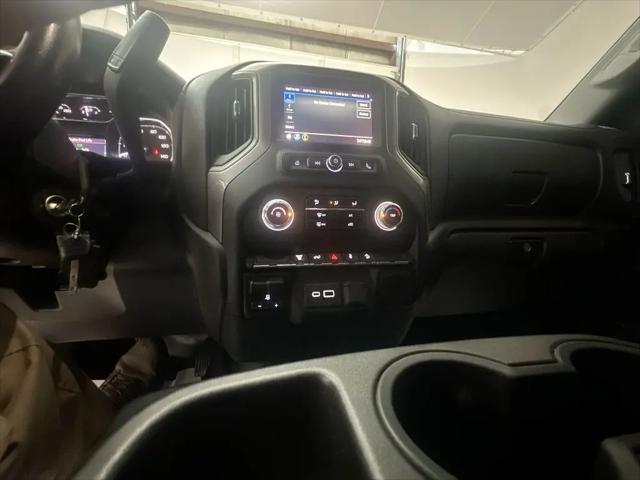 2022 GMC Sierra 2500HD 4WD Crew Cab Standard Bed Pro