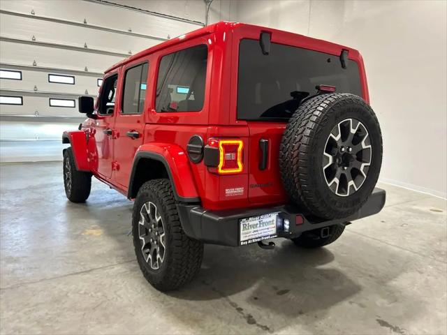 2025 Jeep Wrangler 4-Door Sahara 4x4