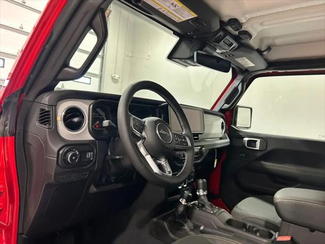 2025 Jeep Wrangler 4-Door Sahara 4x4