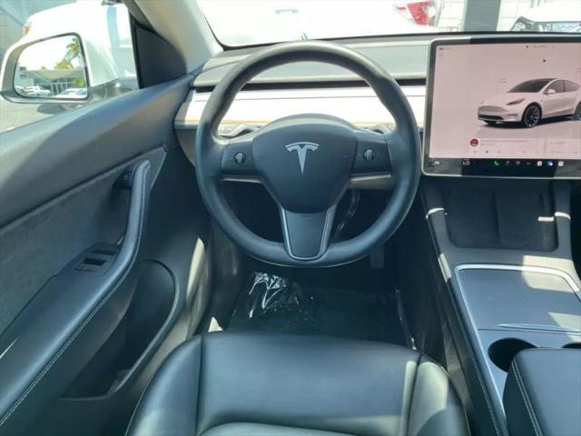 2022 Tesla Model Y Long Range Dual Motor All-Wheel Drive