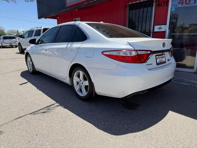 2016 Toyota Camry SE