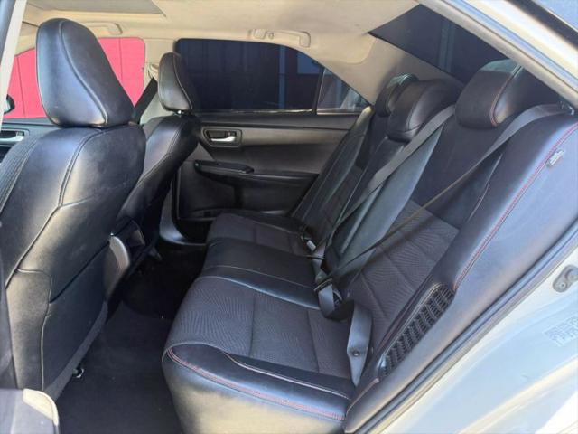 2016 Toyota Camry SE