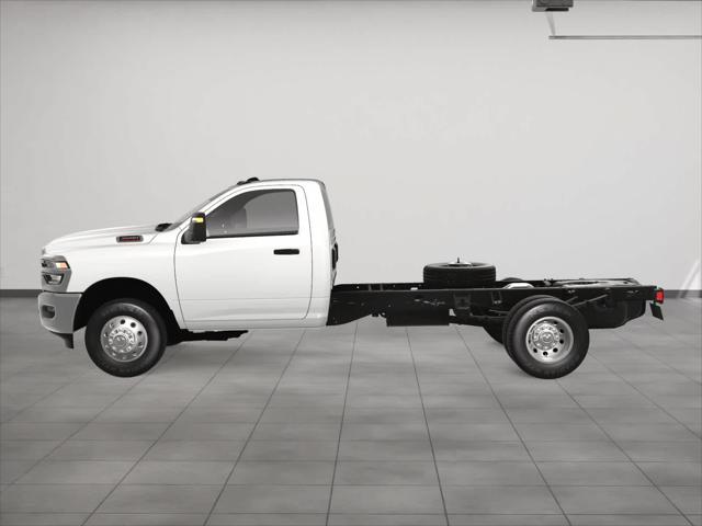 2025 RAM Ram 3500 Chassis Cab RAM 3500 TRADESMAN CHASSIS REGULAR CAB 4X2 84 CA